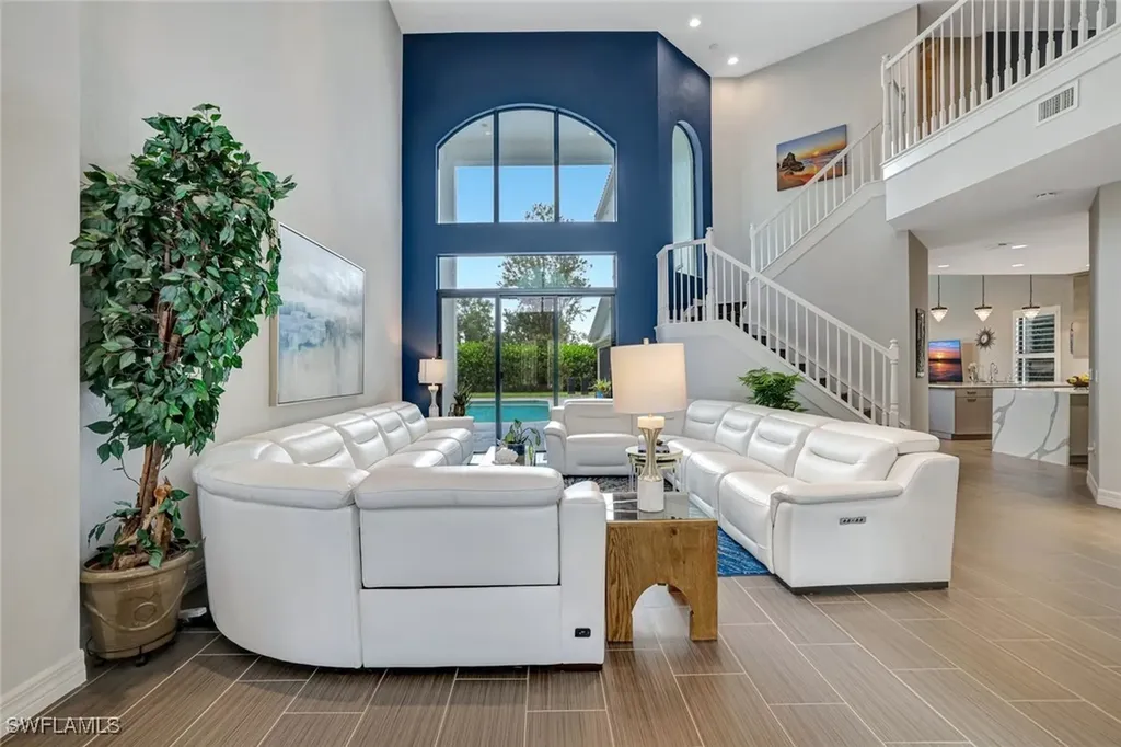 2930 Cinnamon Bay Circle Naples FL 34119