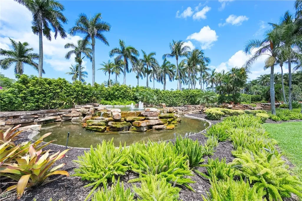 2749 Medallist Lane Naples FL 34109