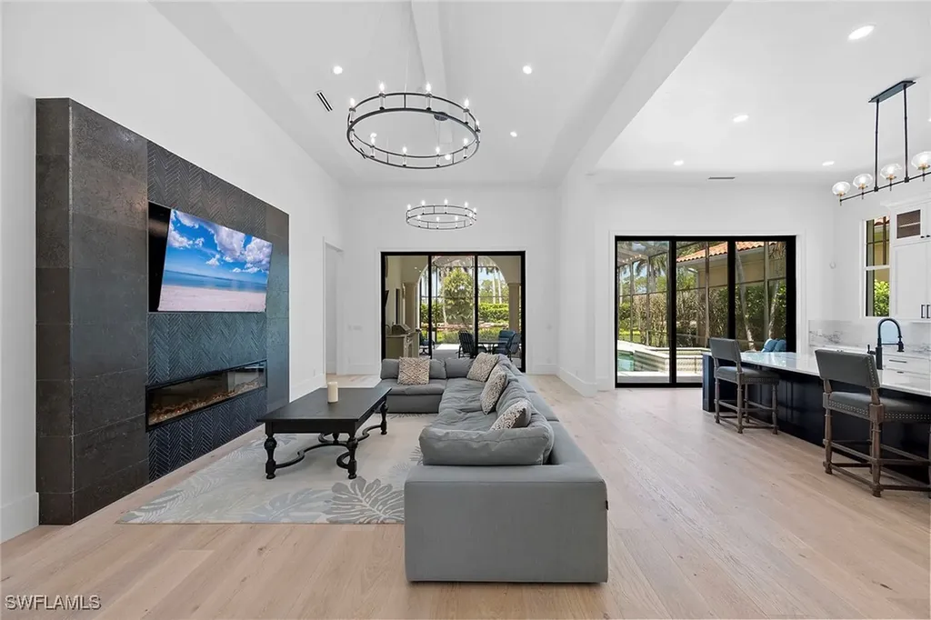 2749 Medallist Lane Naples FL 34109