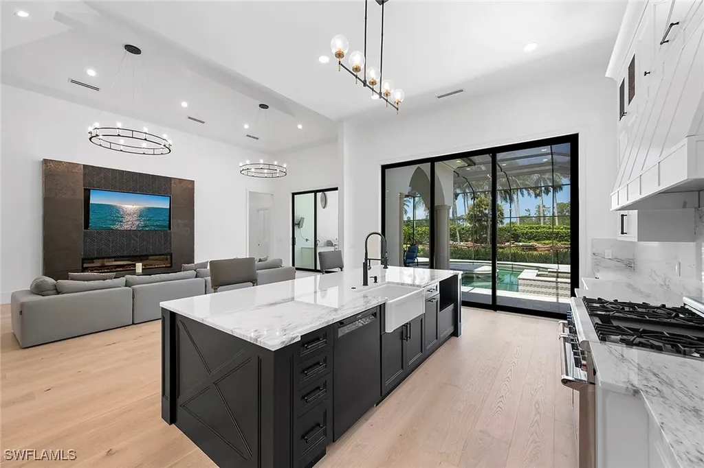 2749 Medallist Lane Naples FL 34109