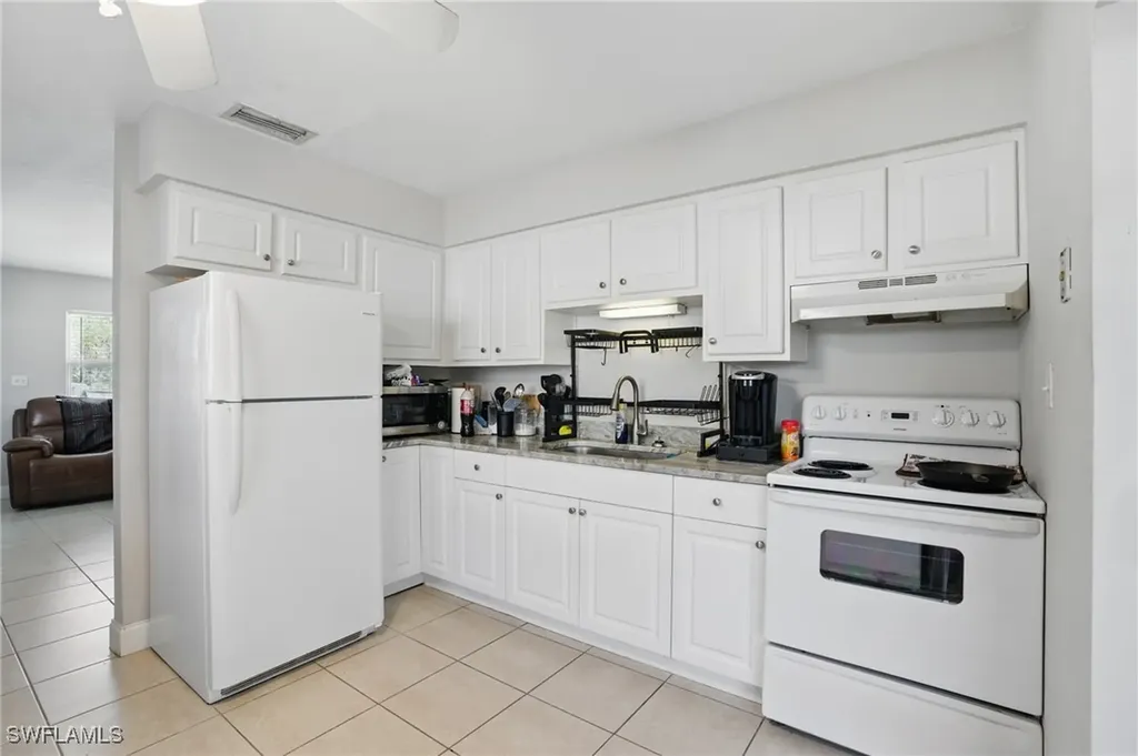 11580 Dean Street Bonita Springs FL 34135