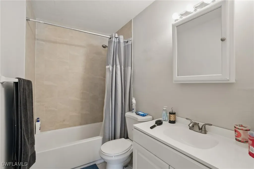 11580 Dean Street Bonita Springs FL 34135