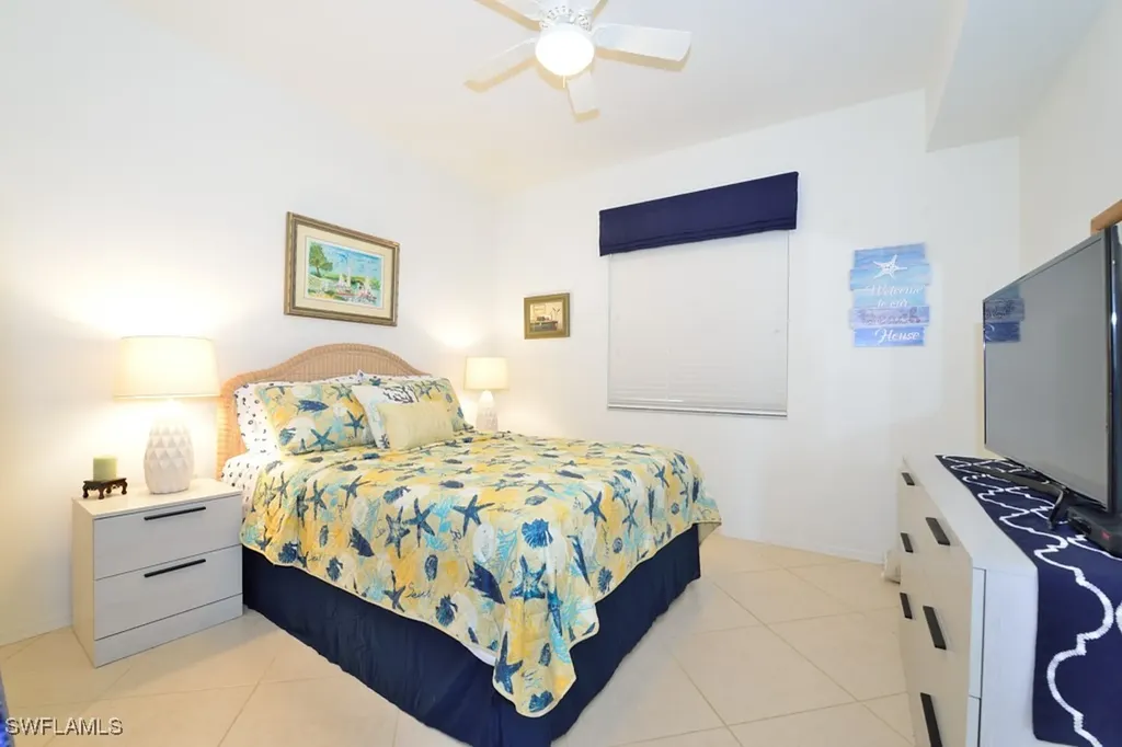 3830 Sawgrass Way Naples FL 34112