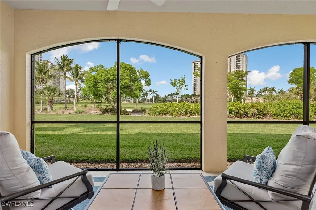 1263 Rialto Way Naples FL 34114