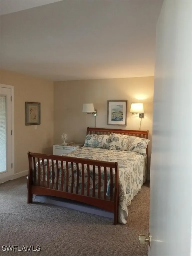 2133 SW Pine Lane Cape Coral FL 33991