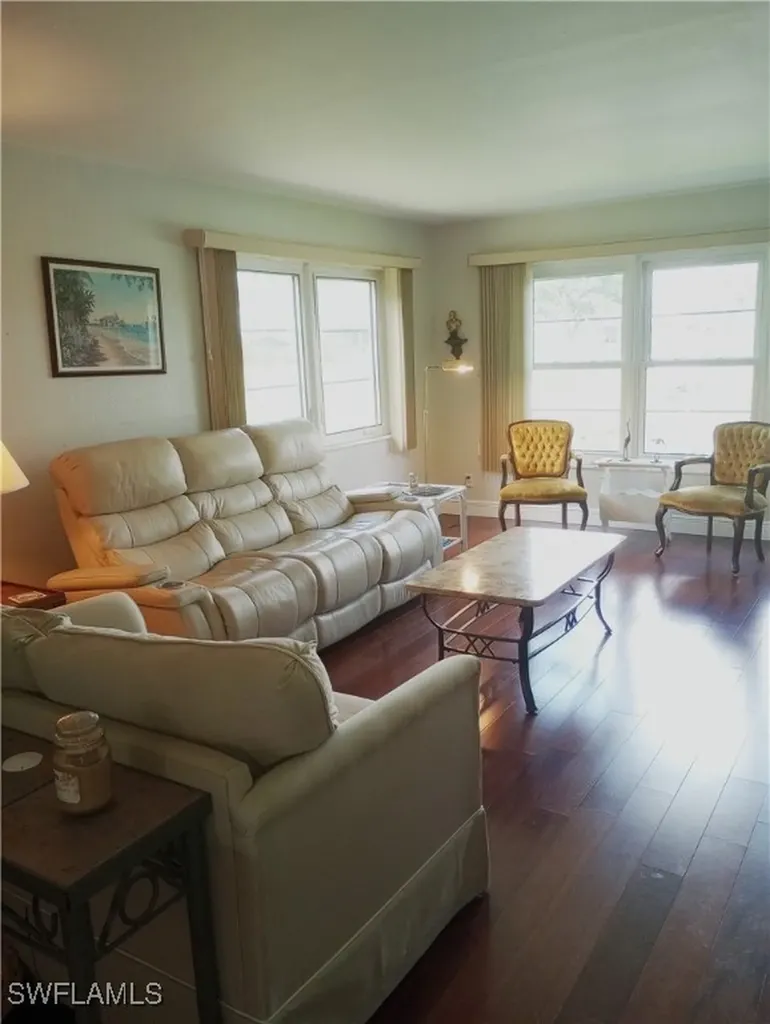 2133 SW Pine Lane Cape Coral FL 33991