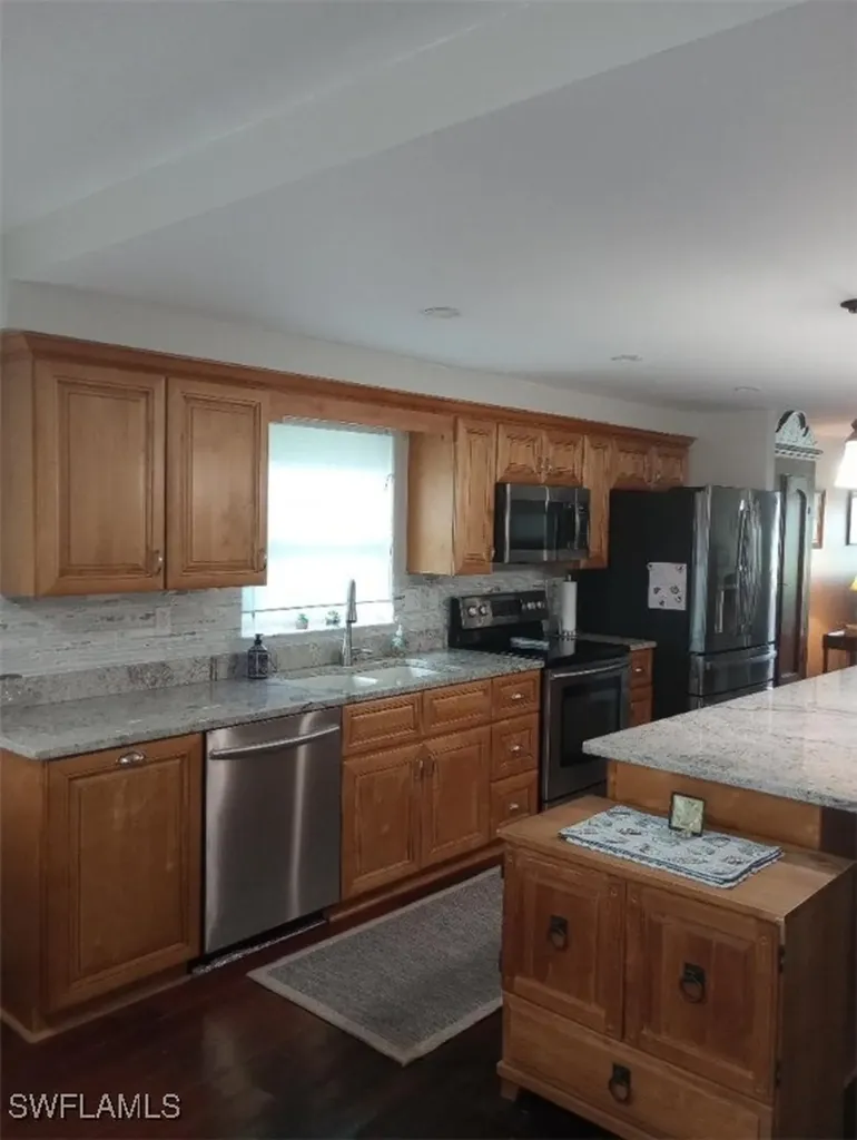 2133 SW Pine Lane Cape Coral FL 33991