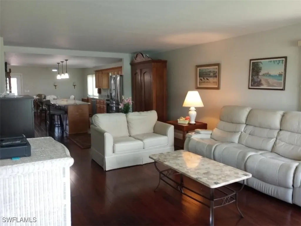 2133 SW Pine Lane Cape Coral FL 33991