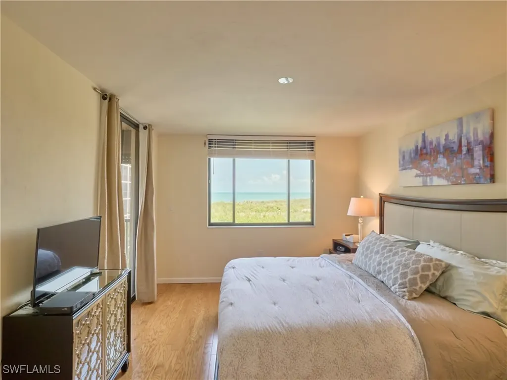 17 Bluebill Avenue Naples FL 34108