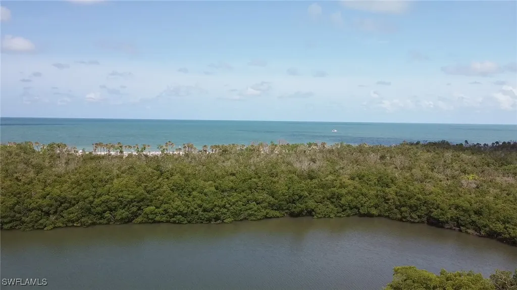 17 Bluebill Avenue Naples FL 34108