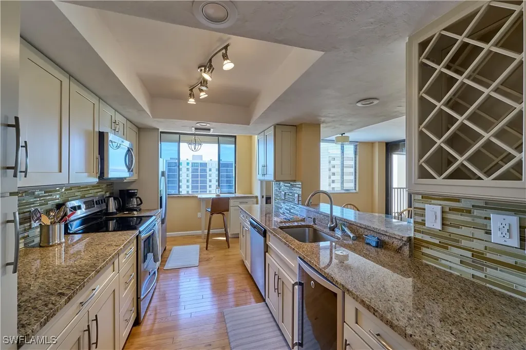 17 Bluebill Avenue Naples FL 34108