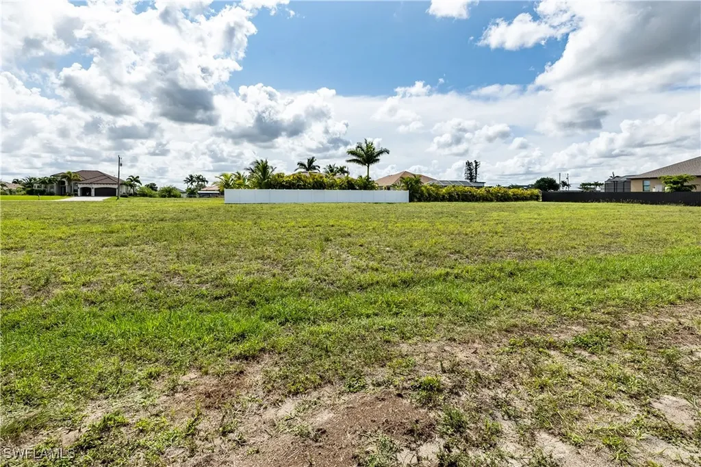 1431 NW 38th Place Cape Coral FL 33993