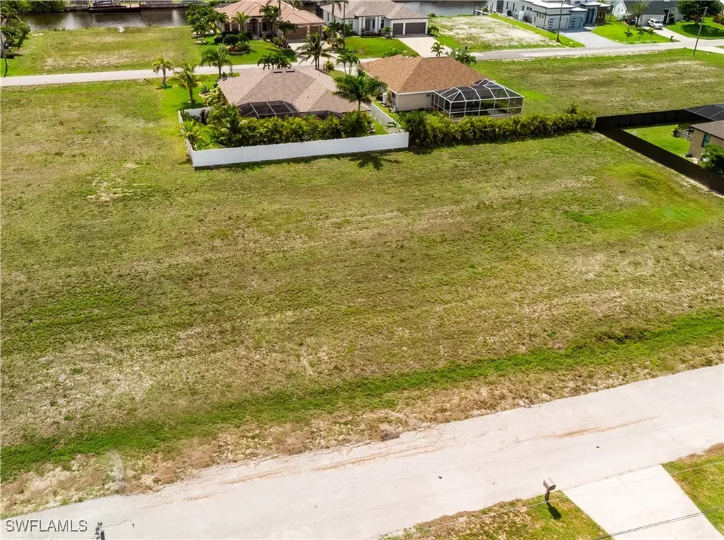 1431 NW 38th Place Cape Coral FL 33993