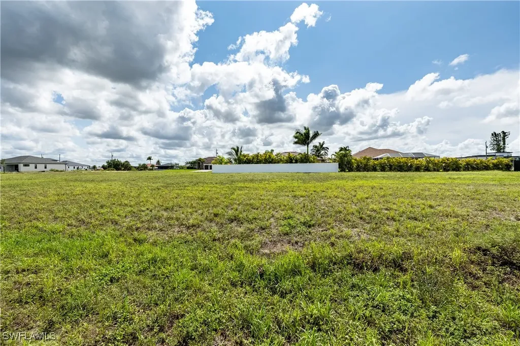 1431 NW 38th Place Cape Coral FL 33993