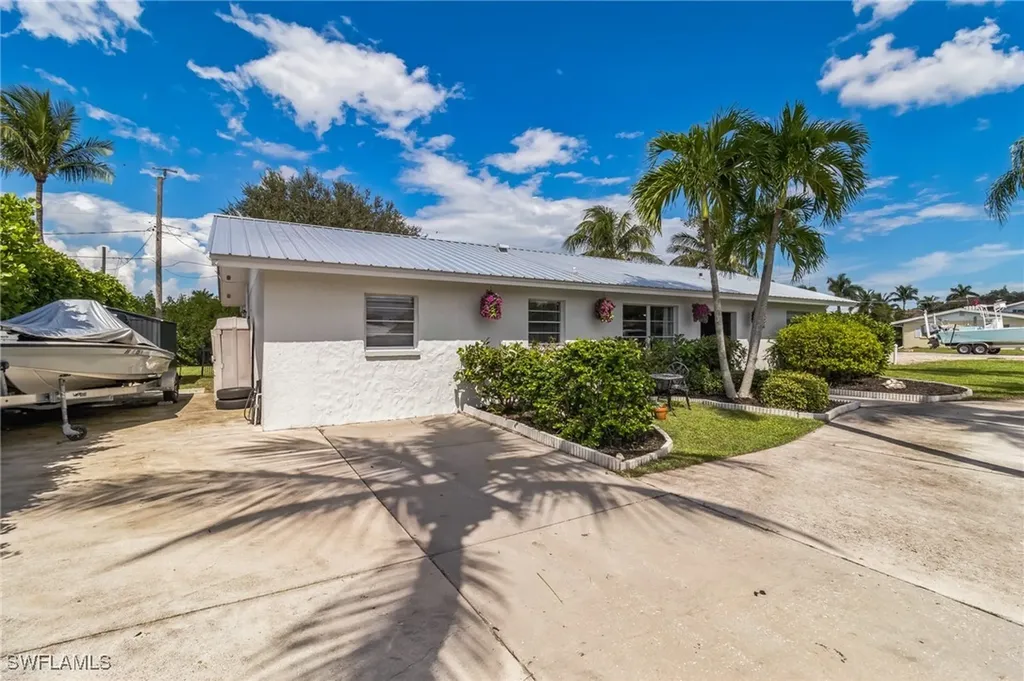 1019 Wyomi Drive Fort Myers FL 33919