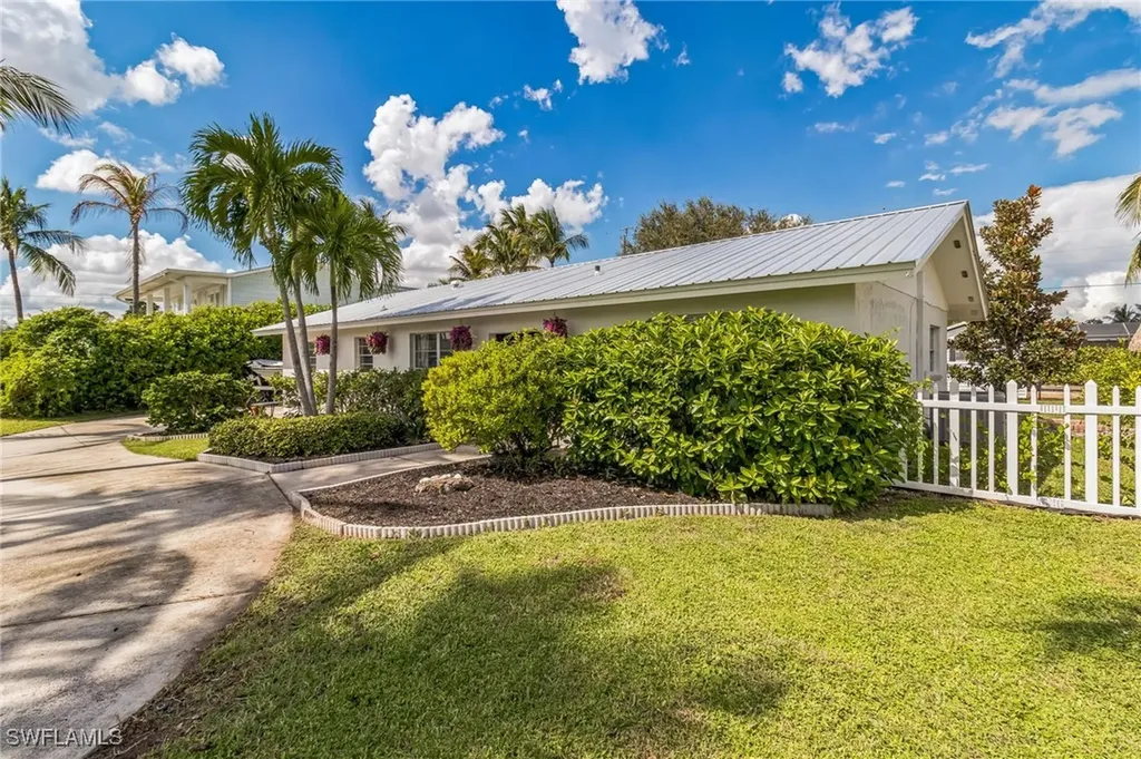 1019 Wyomi Drive Fort Myers FL 33919
