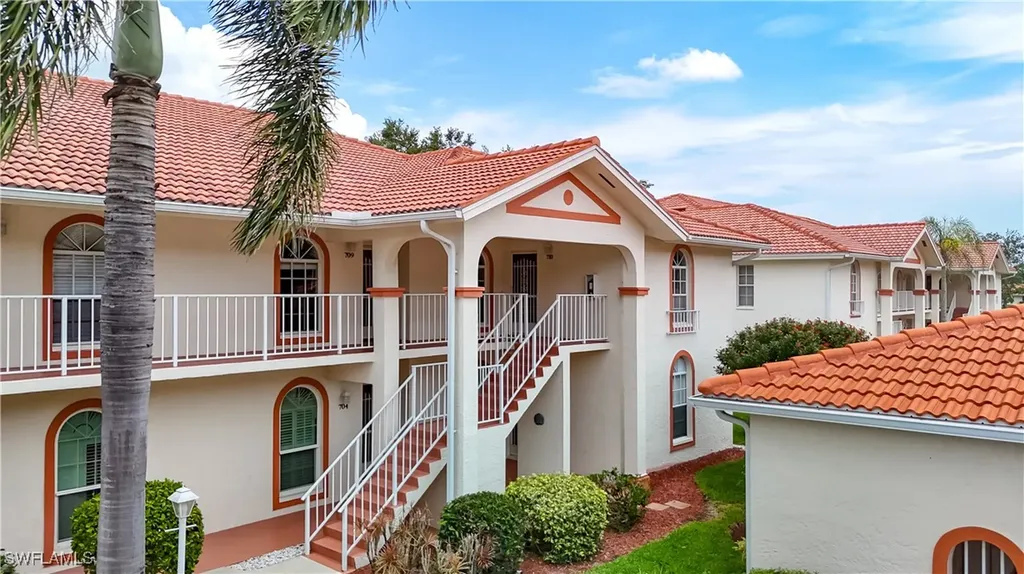 648 Mardel Court Naples FL 34104