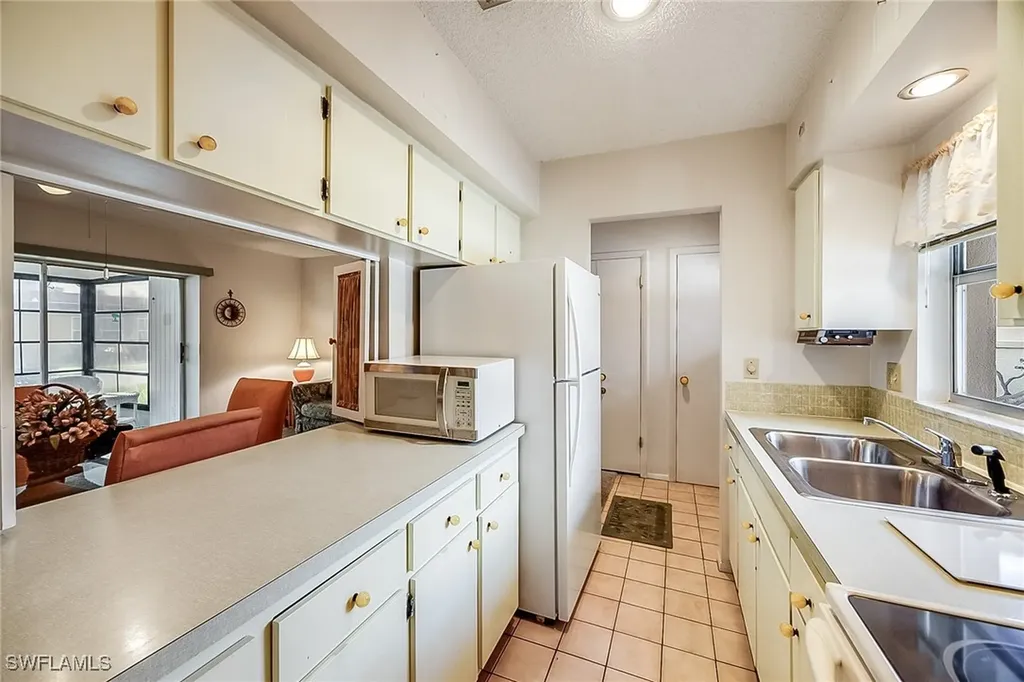 1500 Popham Drive Fort Myers FL 33919