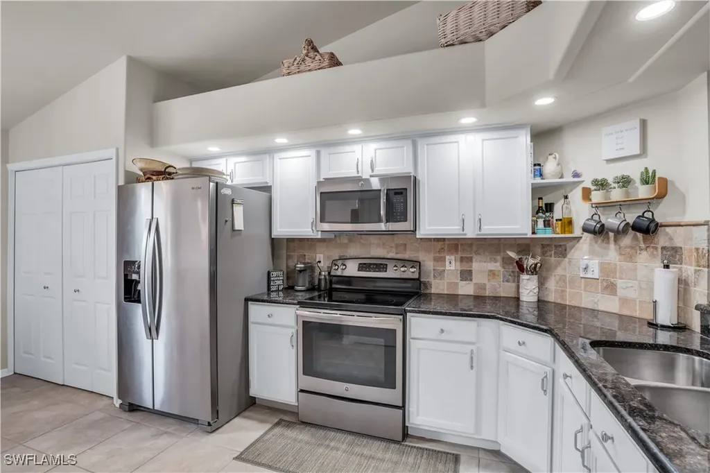 28076 Cavendish Court Bonita Springs FL 34135