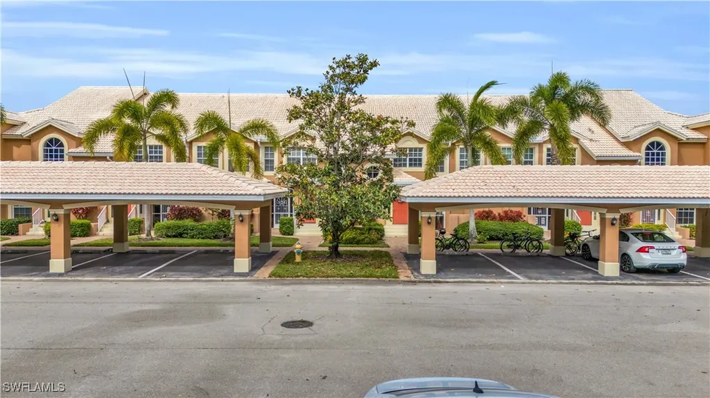 28076 Cavendish Court Bonita Springs FL 34135