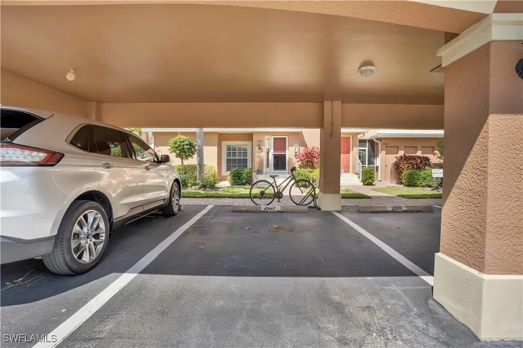 28076 Cavendish Court Bonita Springs FL 34135