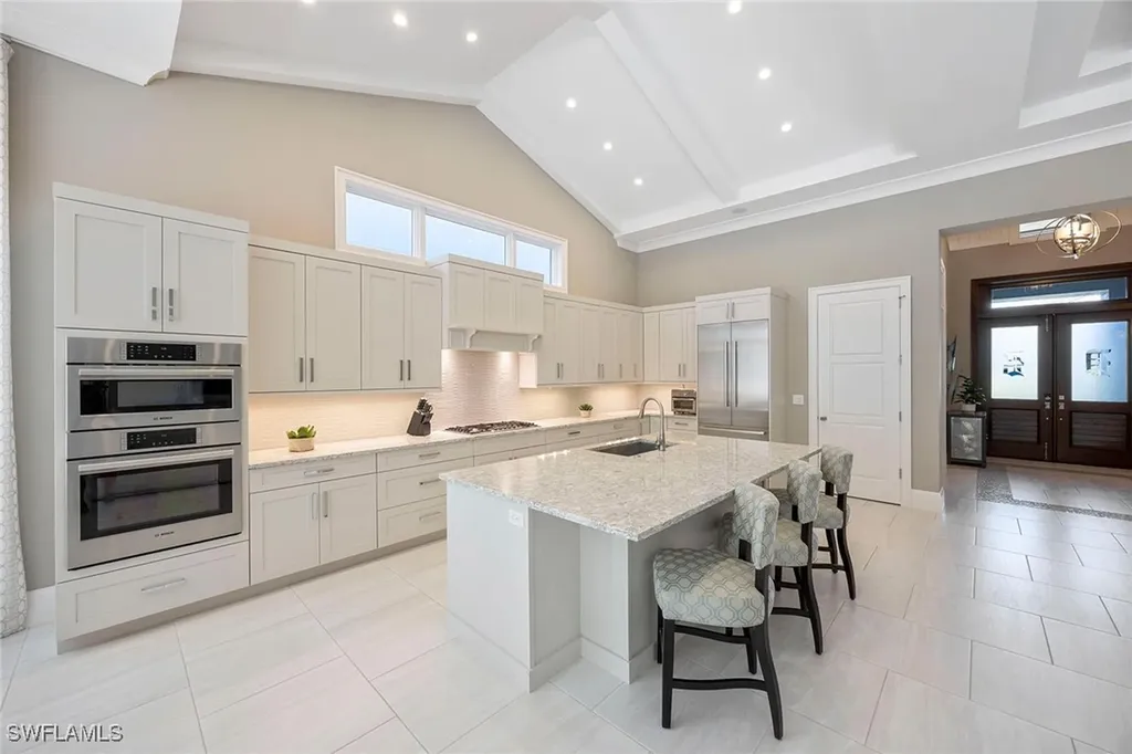6818 Mangrove Avenue Naples FL 34109