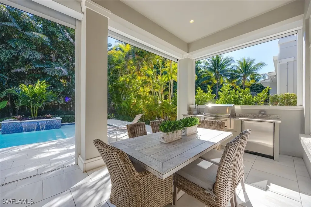 6818 Mangrove Avenue Naples FL 34109