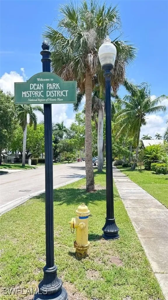 2615/2617 Michigan Avenue Fort Myers FL 33916