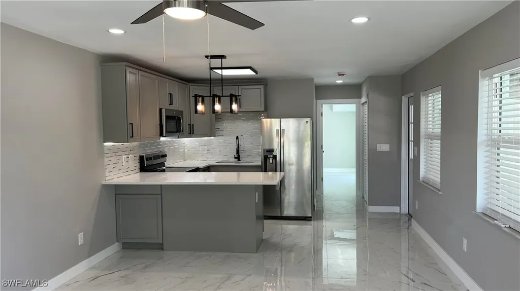 2615/2617 Michigan Avenue Fort Myers FL 33916
