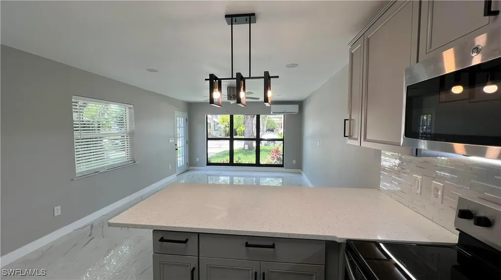 2615/2617 Michigan Avenue Fort Myers FL 33916