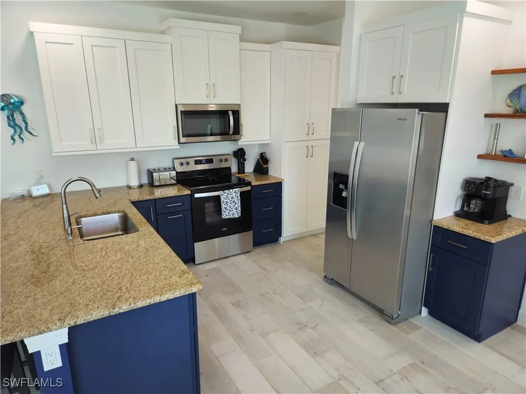 136 Kamal Parkway Cape Coral FL 33904