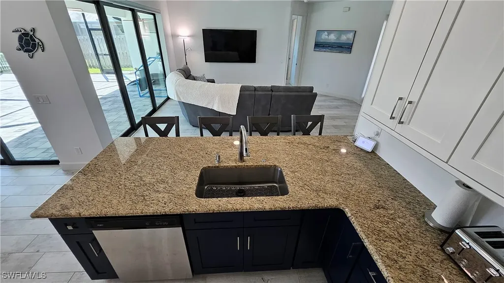 136 Kamal Parkway Cape Coral FL 33904