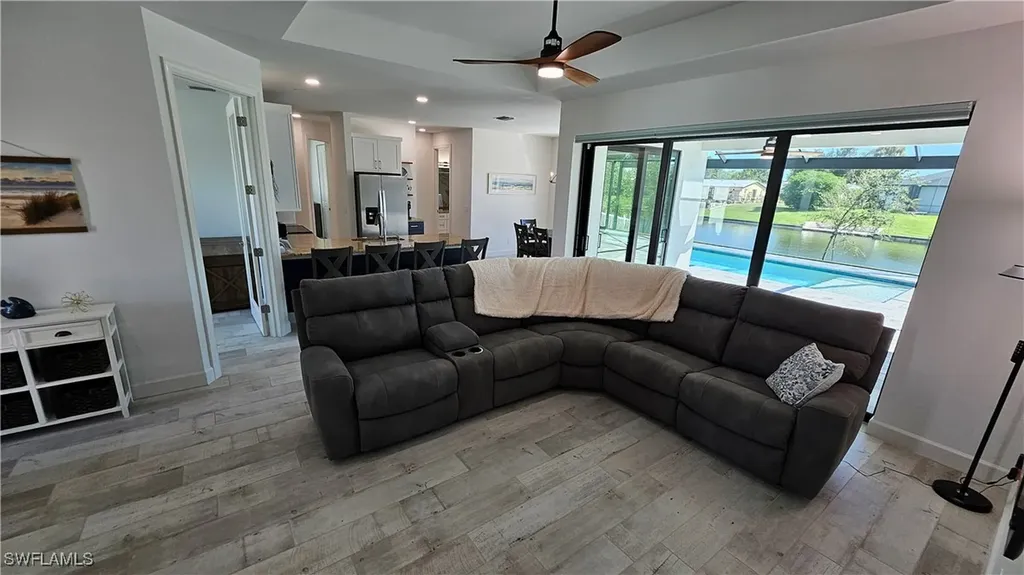 136 Kamal Parkway Cape Coral FL 33904