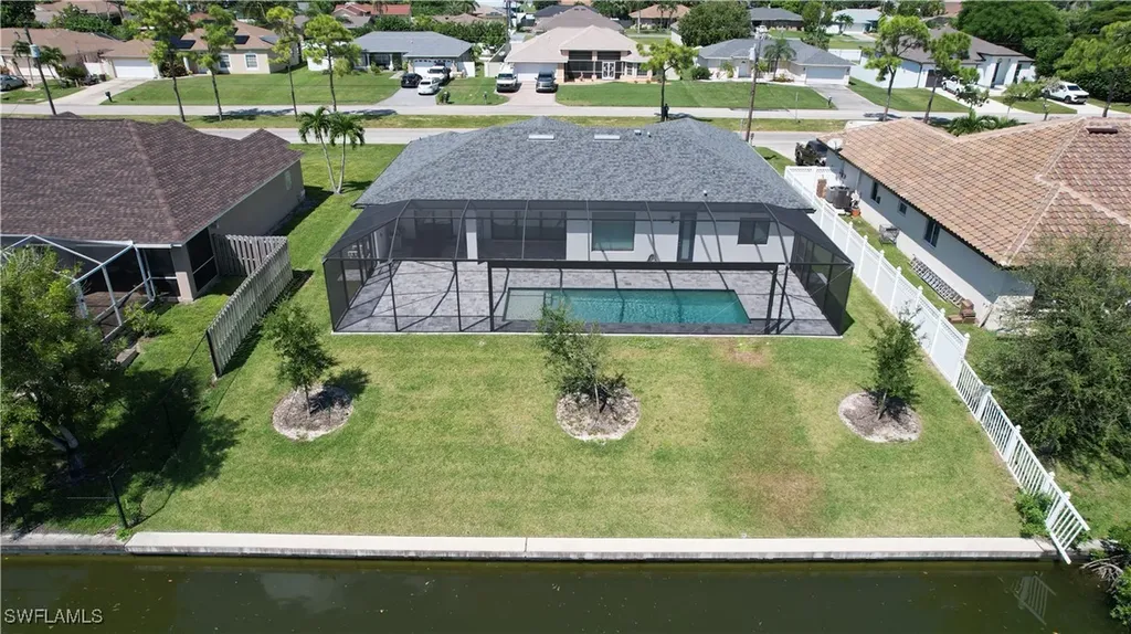136 Kamal Parkway Cape Coral FL 33904