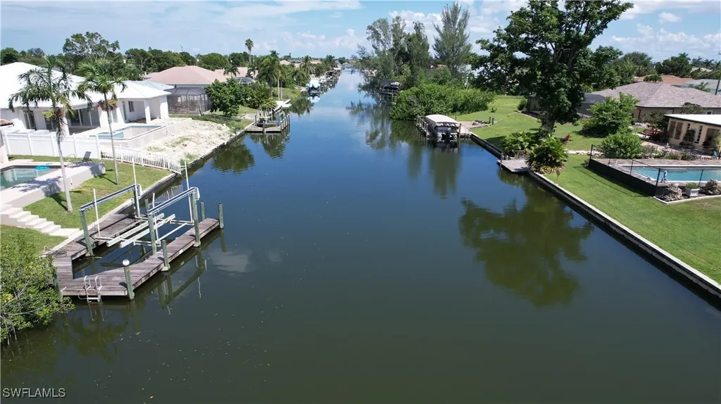 136 Kamal Parkway Cape Coral FL 33904