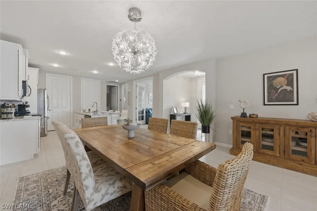 14827 Edgewater Circle Naples FL 34114