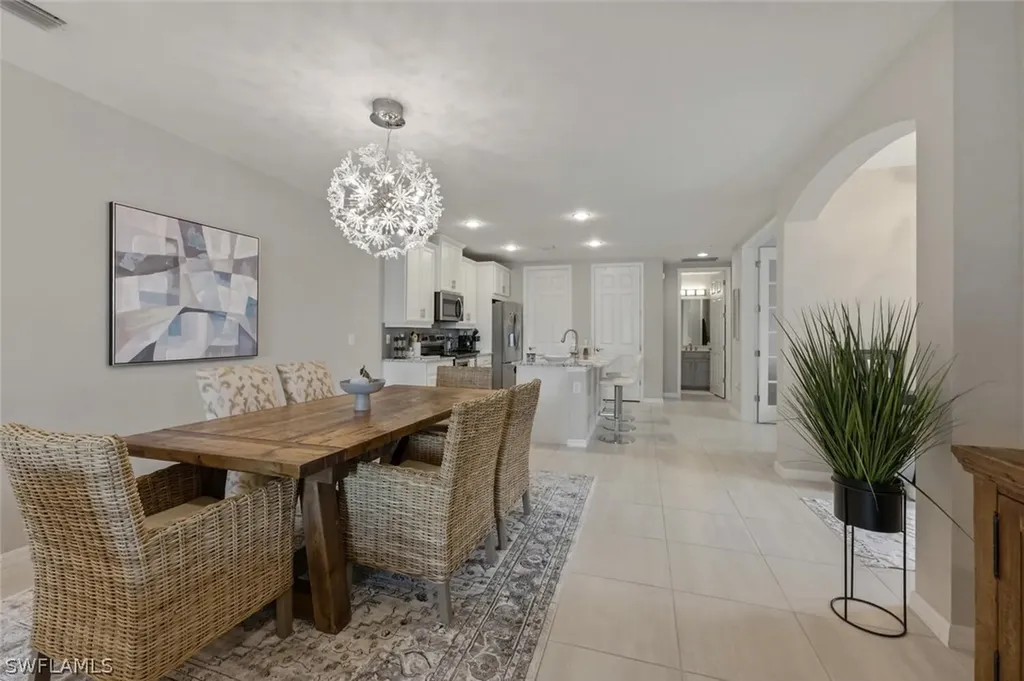 14827 Edgewater Circle Naples FL 34114