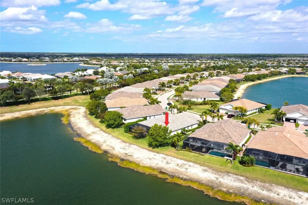 14827 Edgewater Circle Naples FL 34114