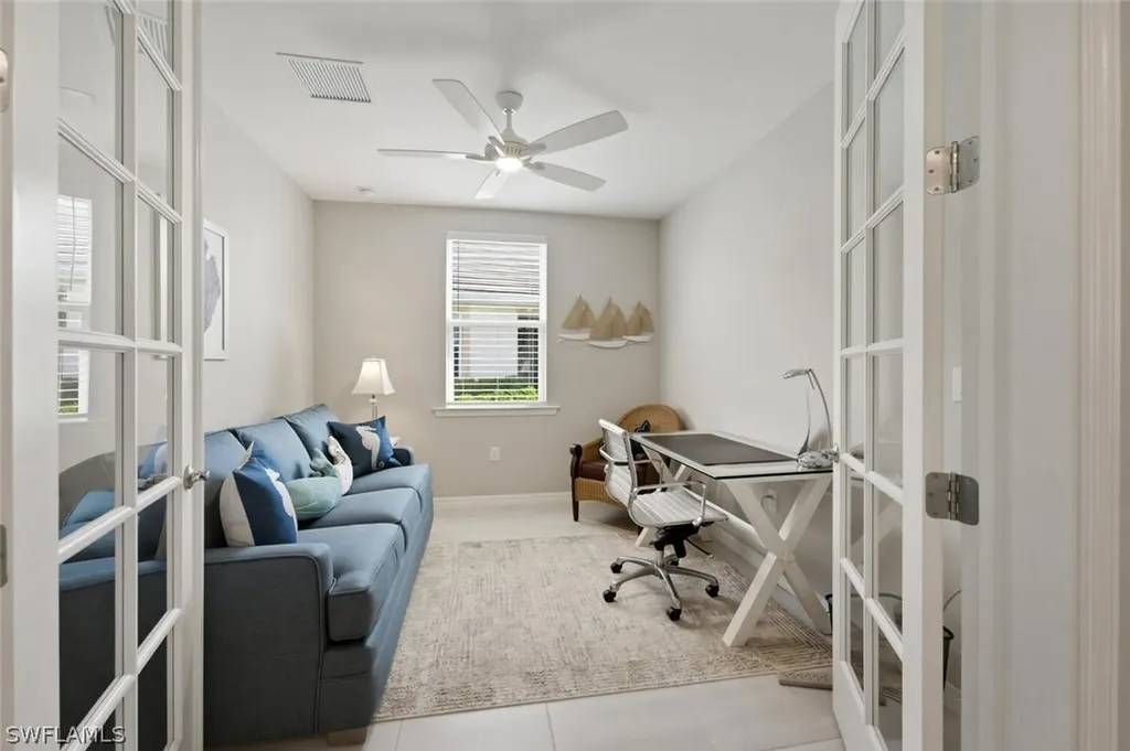 14827 Edgewater Circle Naples FL 34114