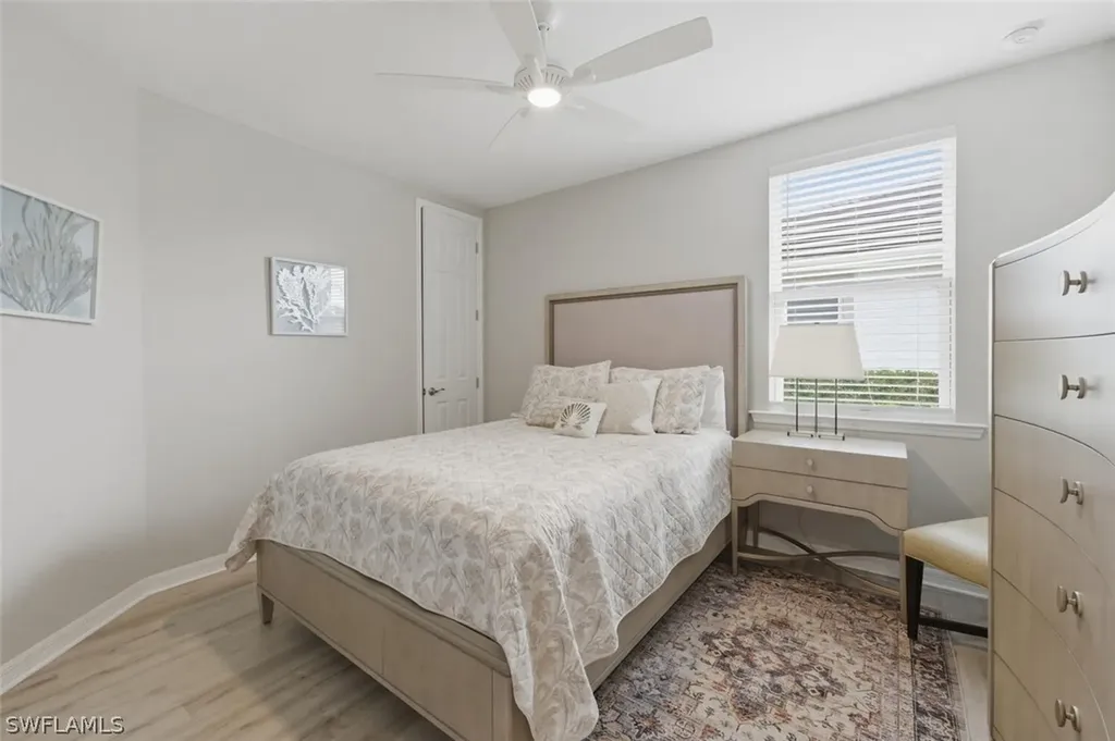14827 Edgewater Circle Naples FL 34114