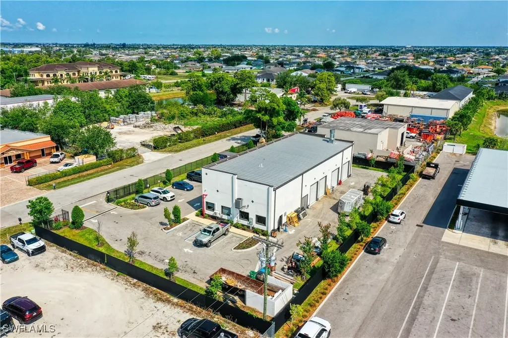 329 NE 3rd Avenue Cape Coral FL 33909