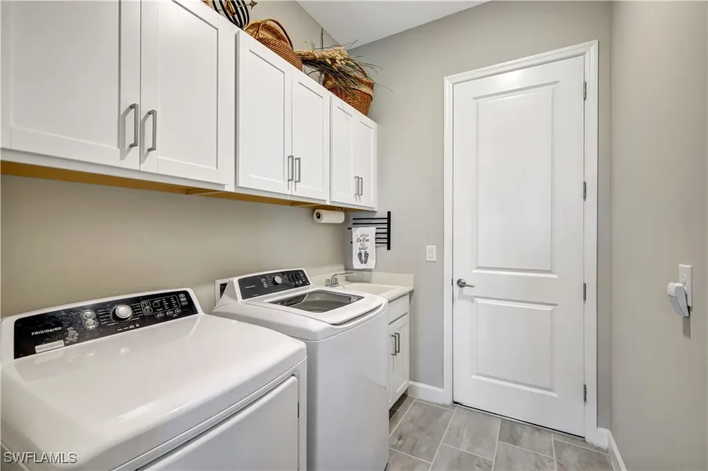 11693 Canopy Loop Fort Myers FL 33913