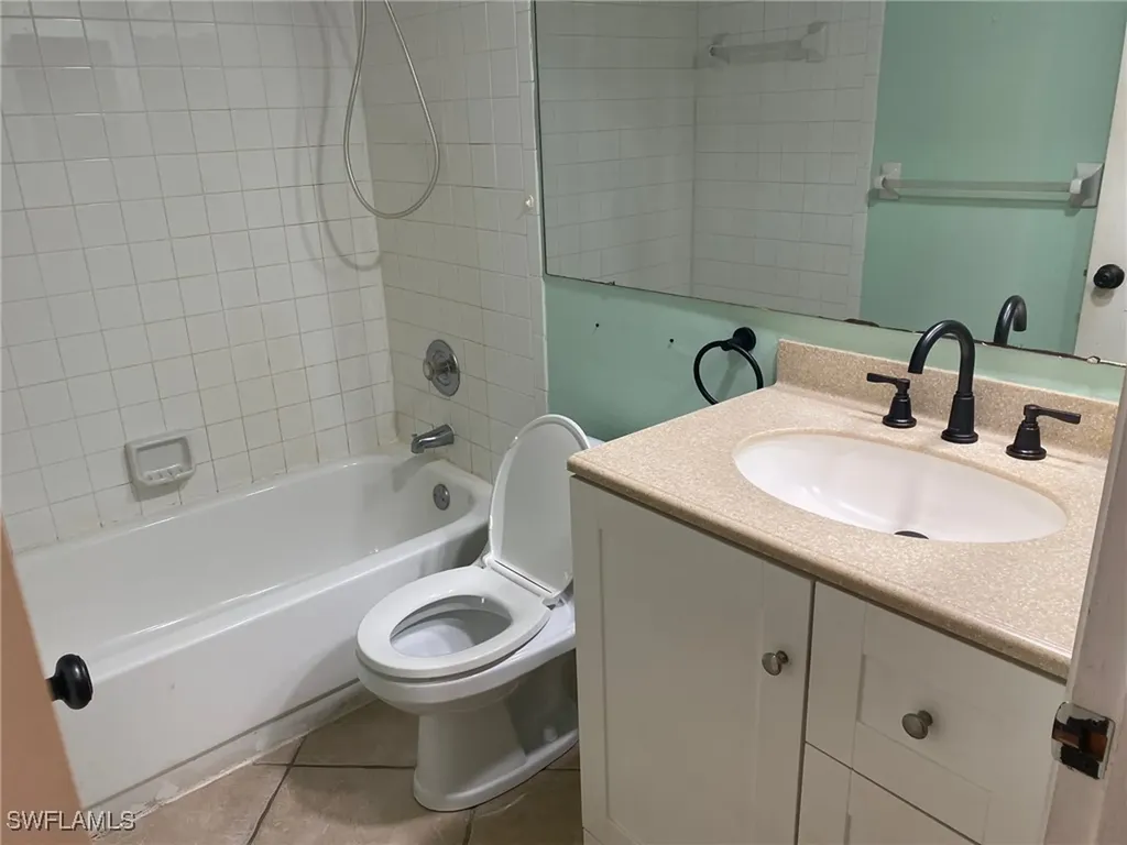 5276 Cedarbend Drive Fort Myers FL 33919