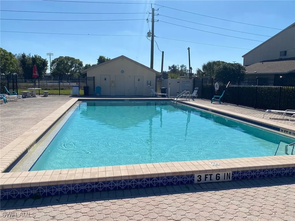 5276 Cedarbend Drive Fort Myers FL 33919