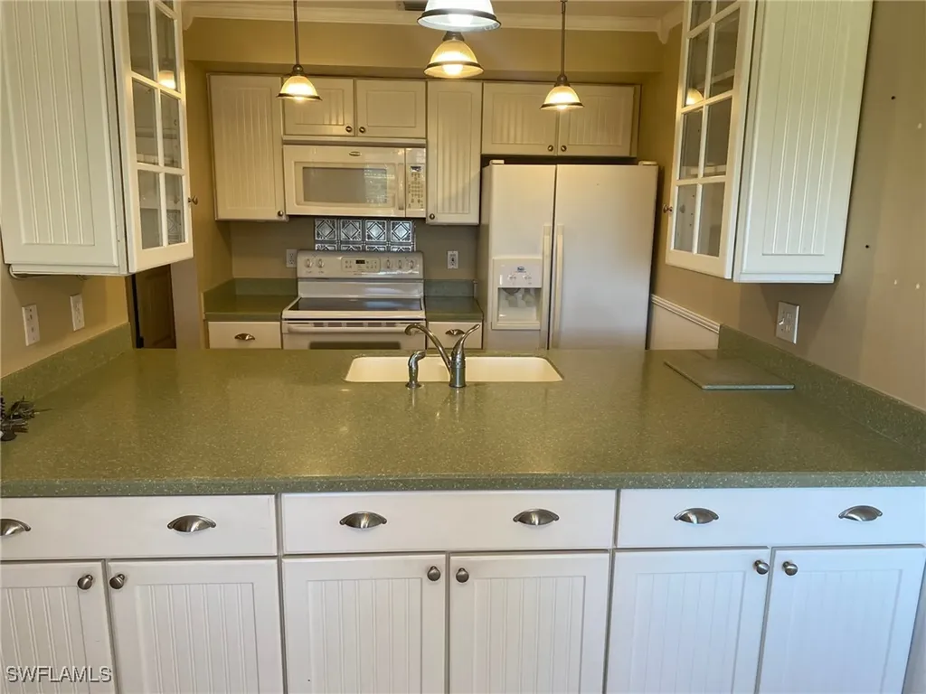 5276 Cedarbend Drive Fort Myers FL 33919
