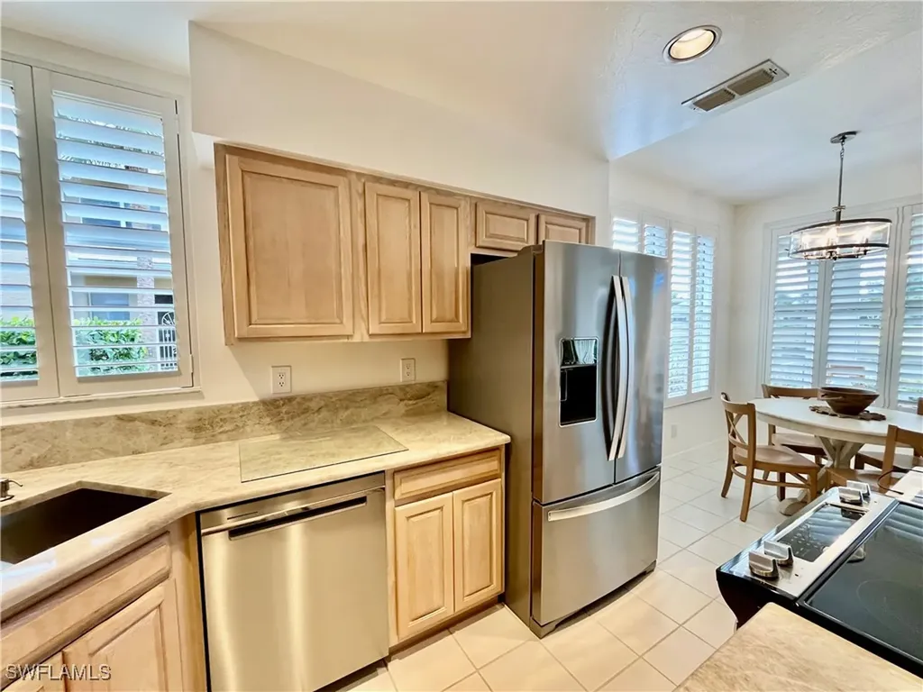 24748 Lakemont Cove Lane Bonita Springs FL 34134-2909