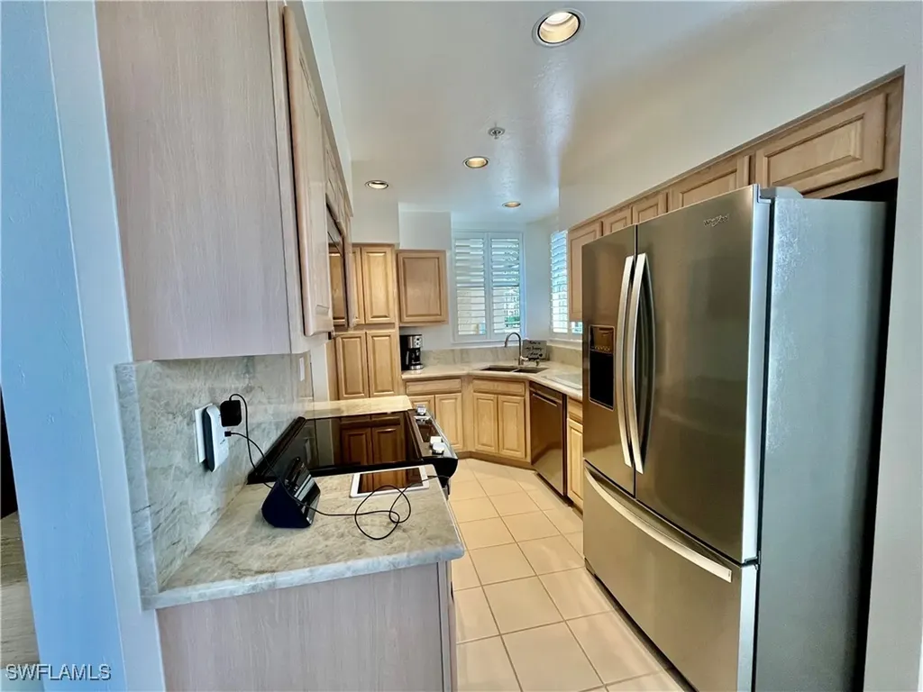 24748 Lakemont Cove Lane Bonita Springs FL 34134-2909