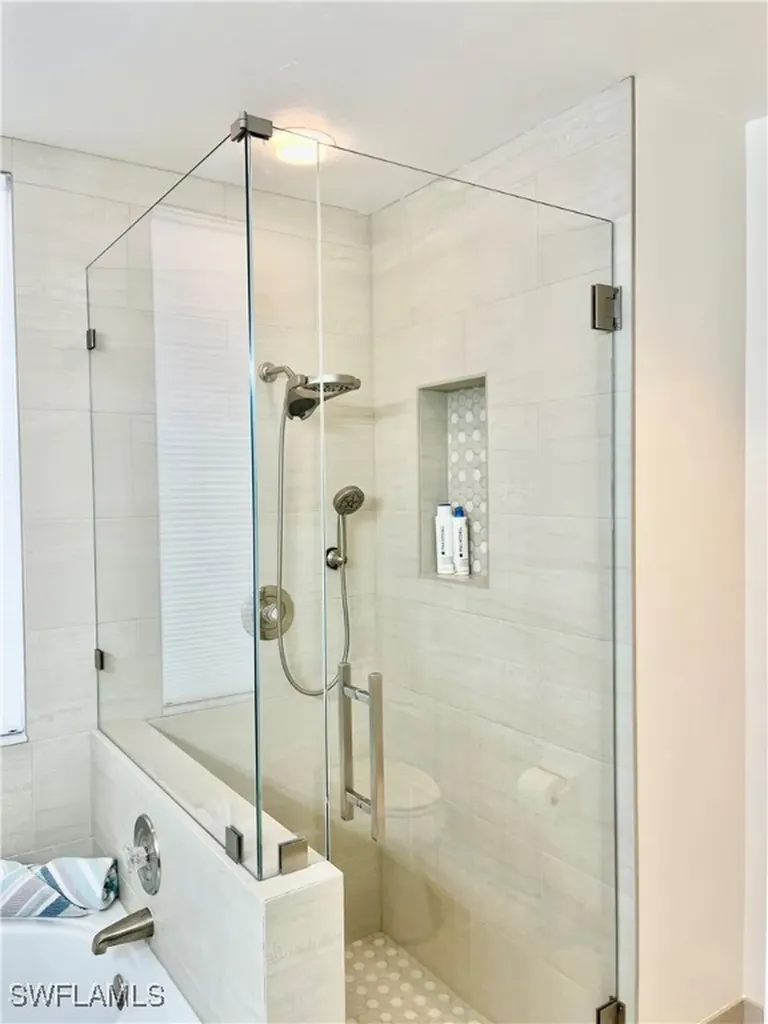 24748 Lakemont Cove Lane Bonita Springs FL 34134-2909