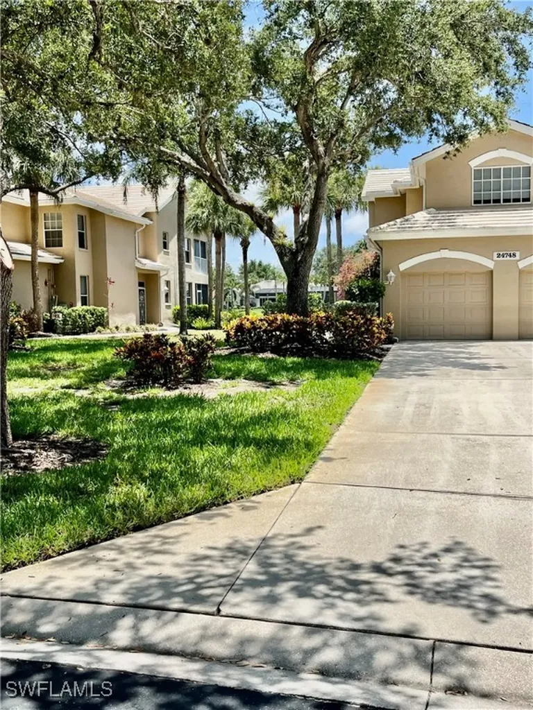 24748 Lakemont Cove Lane Bonita Springs FL 34134-2909