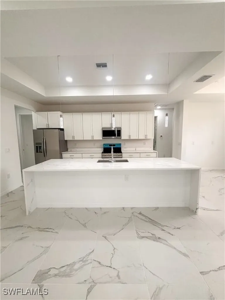 2505 48th Street SW Lehigh Acres FL 33976